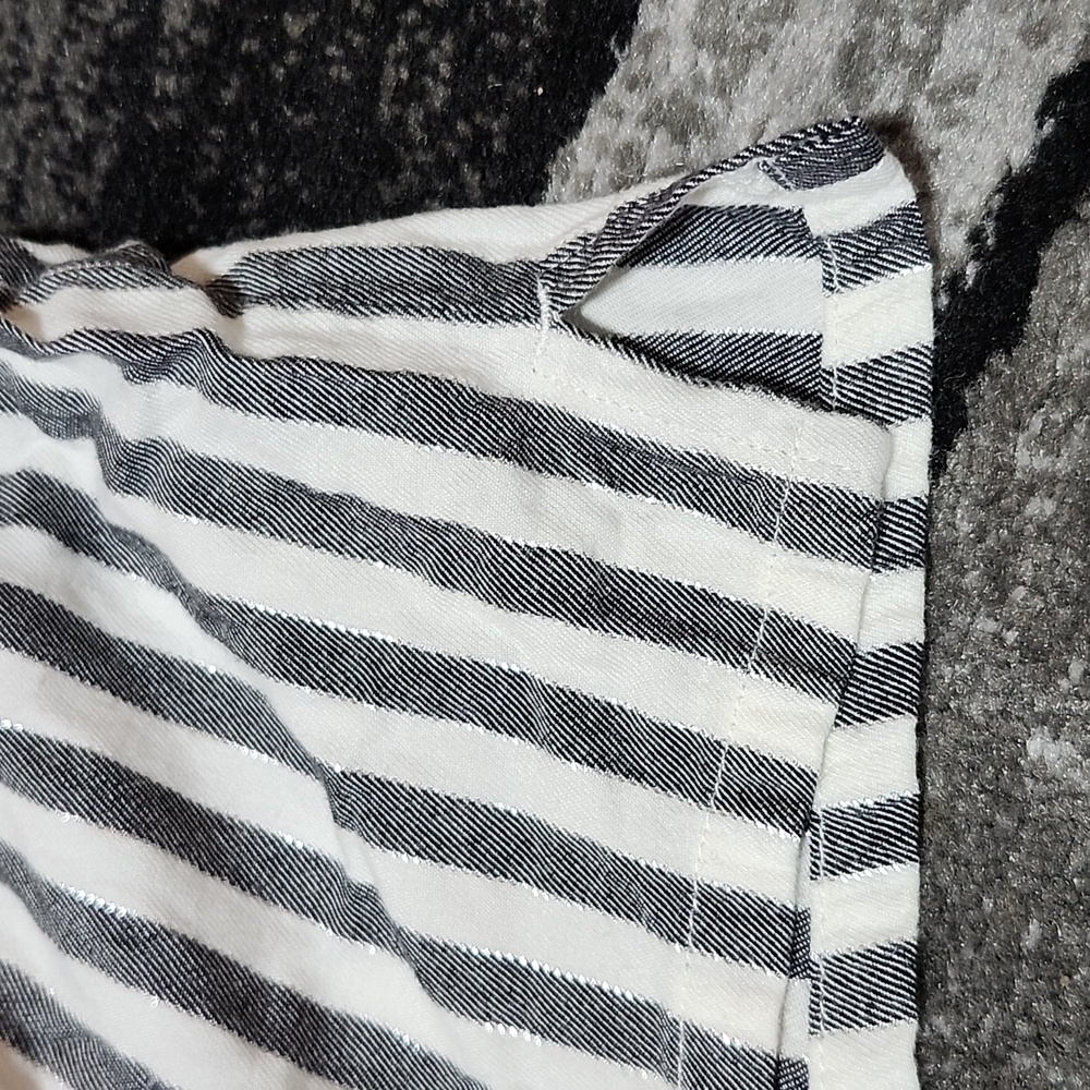 VICTORIA SECRET METALLIC STRIPED LONG-SLEEVE & SHORT LOUNGE SLEEPWEAR SET - Picture 14 of 16